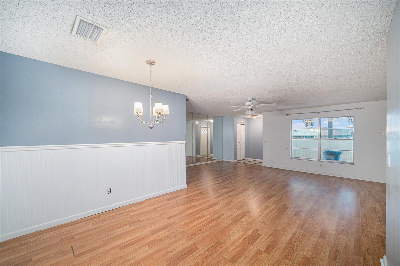 406 S Pebble Beach Blvd Property Photo 9