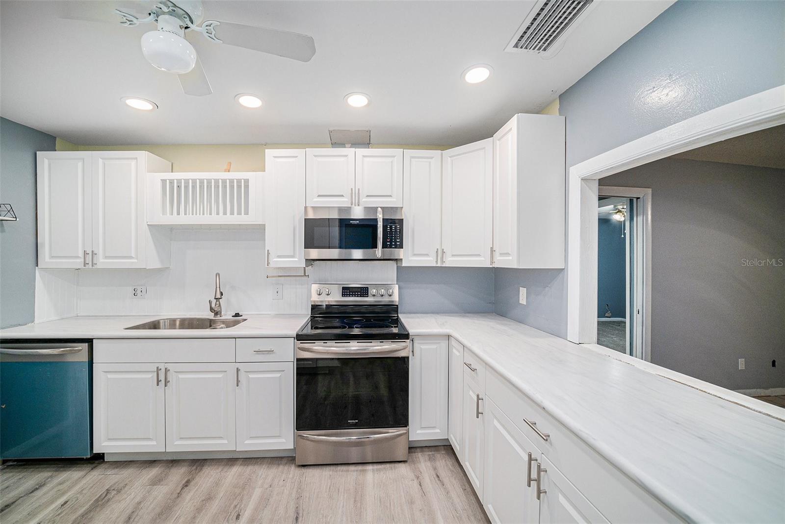 406 S Pebble Beach Blvd Property Photo 13