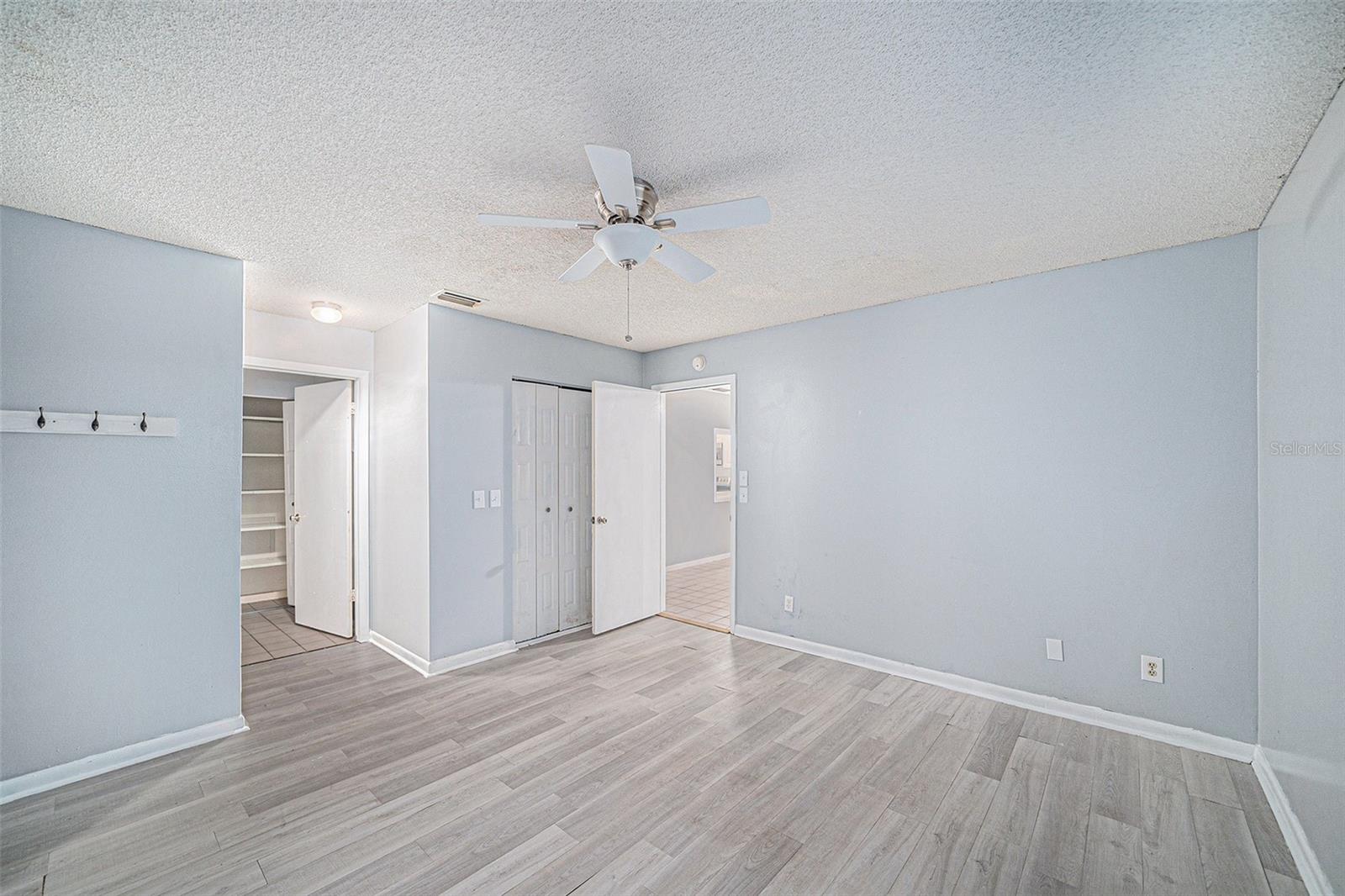 406 S Pebble Beach Blvd Property Photo 17