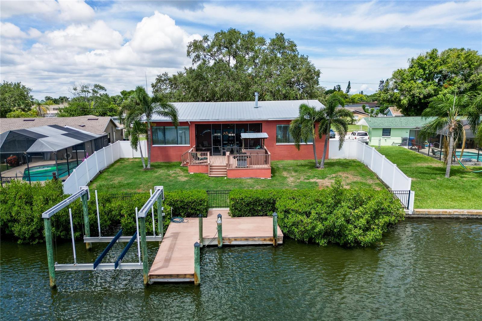 429 Flamingo Dr Property Photo 1