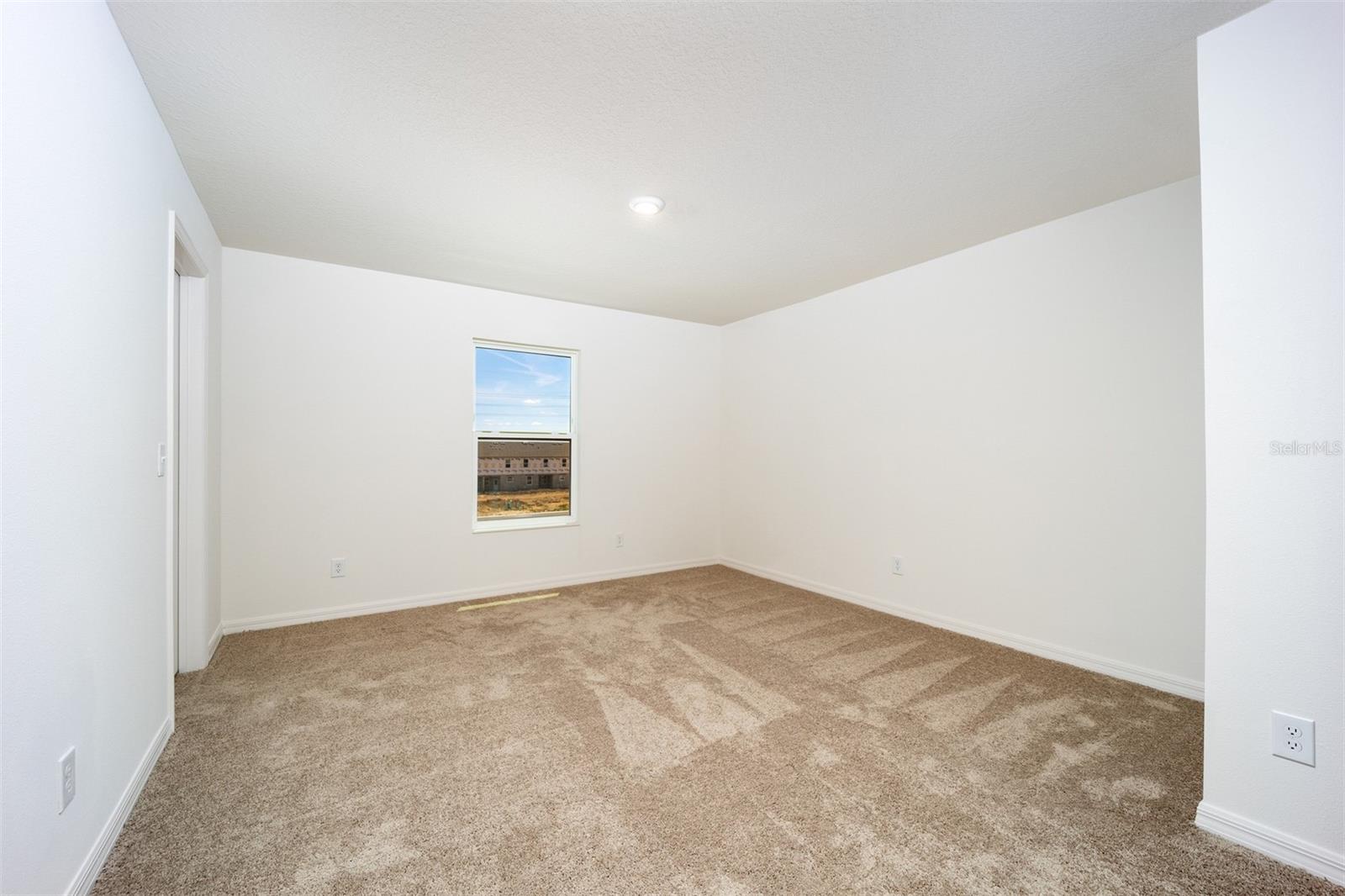 818 Poppy Ln Property Photo 12