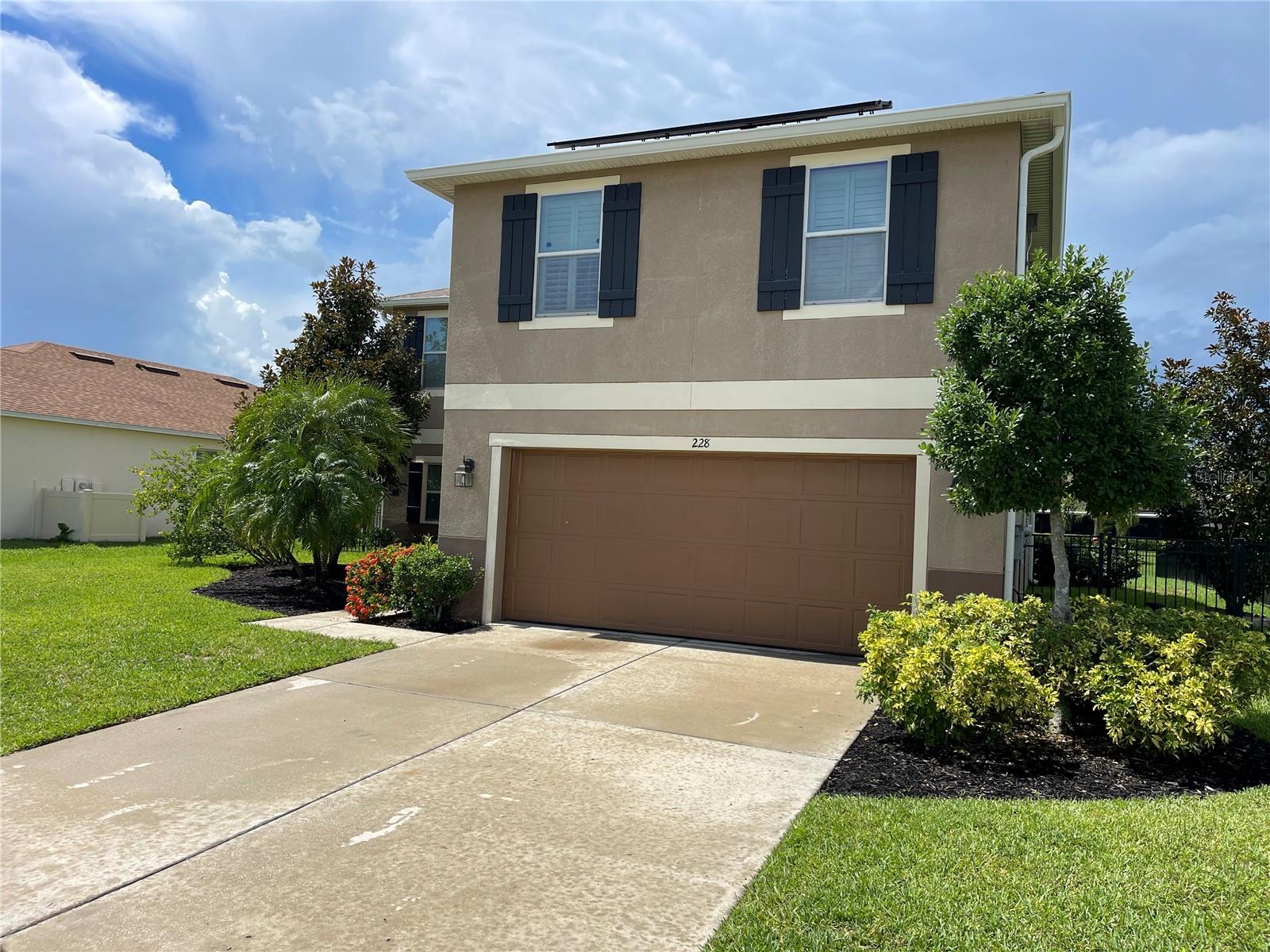 228 Star Shell Dr Property Photo 2