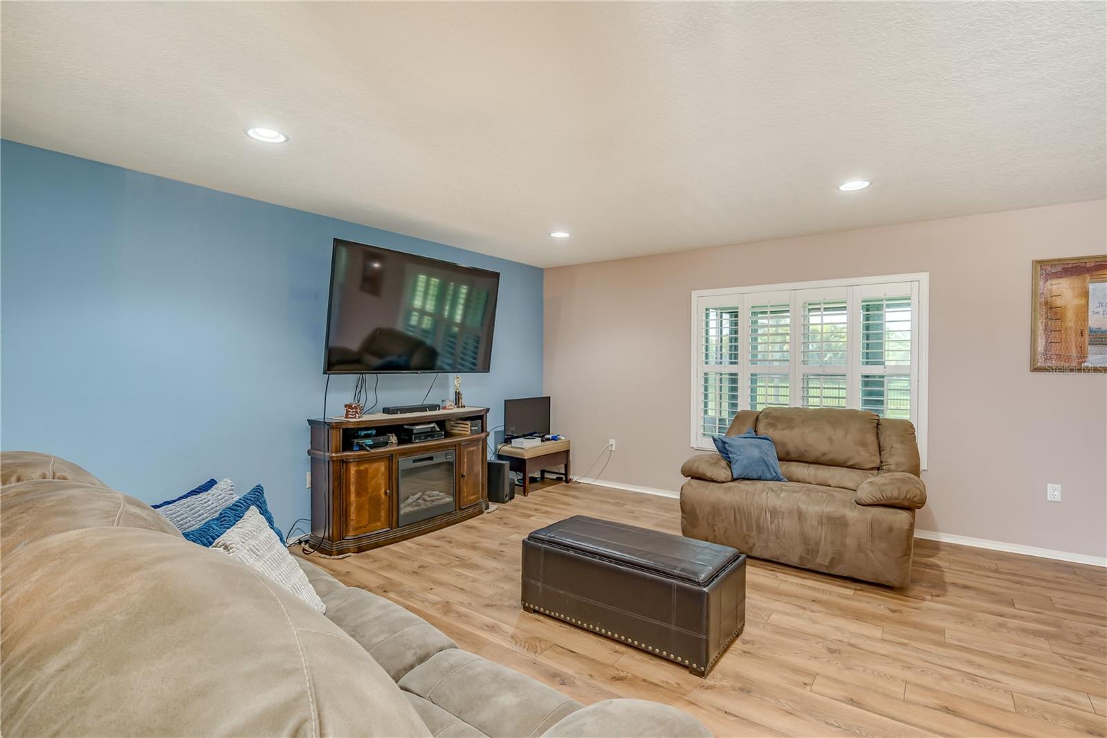 228 Star Shell Dr Property Photo 9