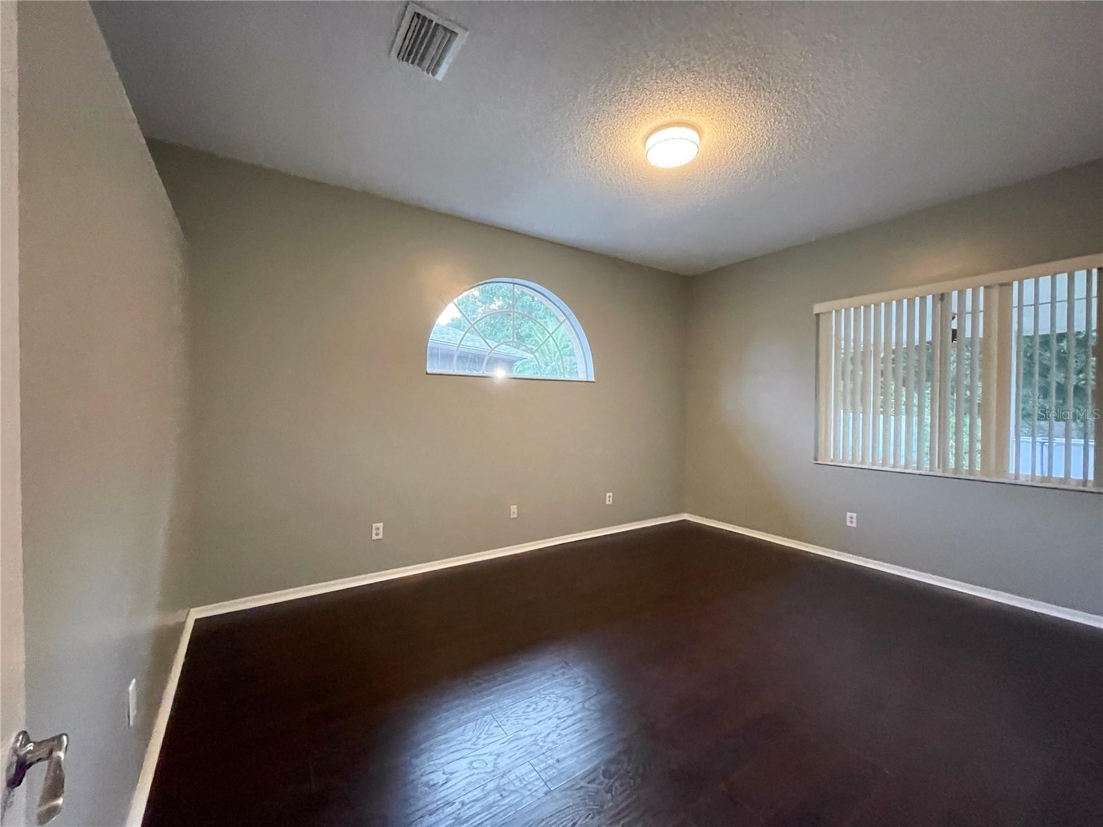 12034 Stone Crossing Cir Property Photo 17