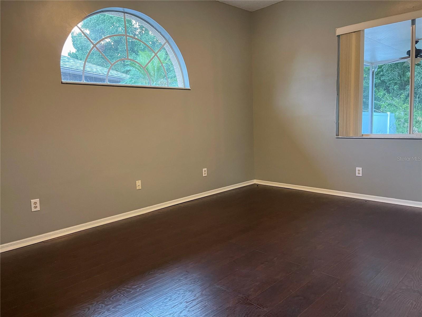 12034 Stone Crossing Cir Property Photo 18