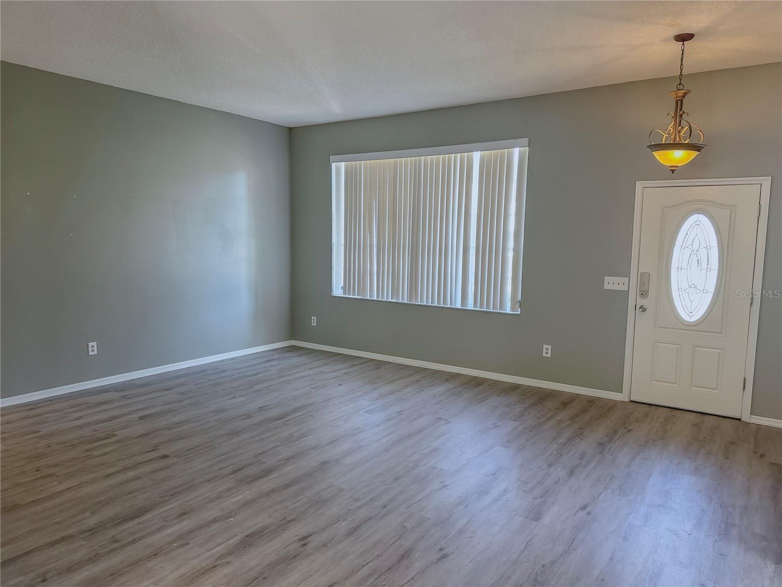 12034 Stone Crossing Cir Property Photo 34
