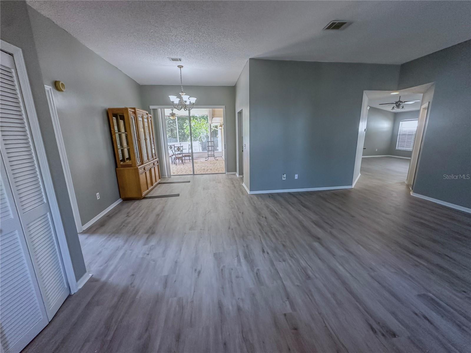 12034 Stone Crossing Cir Property Photo 39
