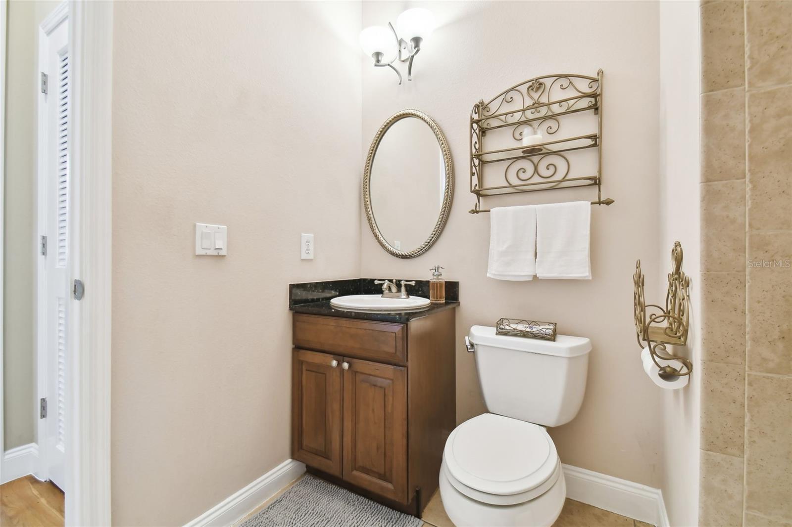 3104 W Fielder St Property Photo 22