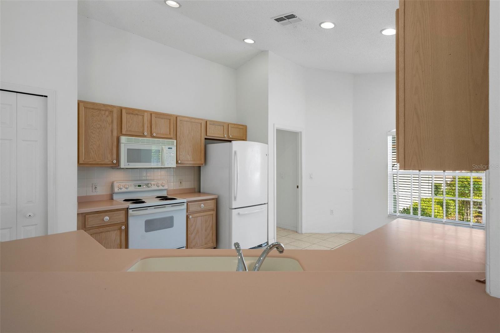11230 Heathrow Ave Property Photo 9