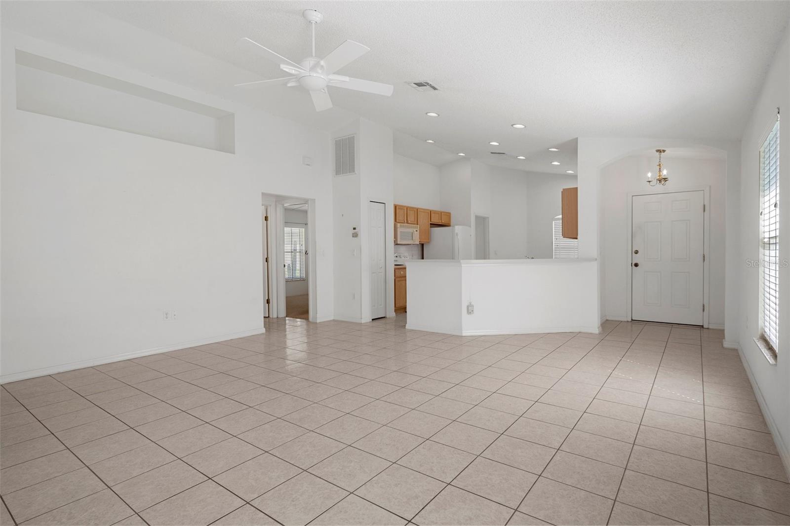 11230 Heathrow Ave Property Photo 10
