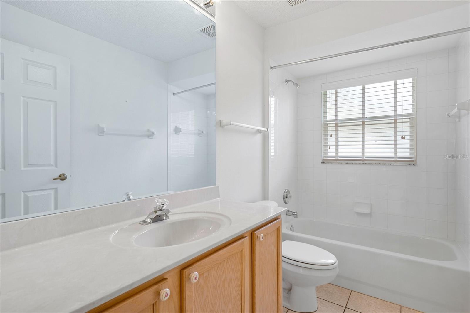 11230 Heathrow Ave Property Photo 18
