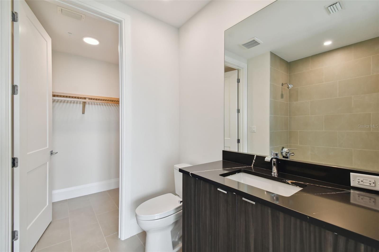 2910 W Barcelona St #802 Property Photo 25
