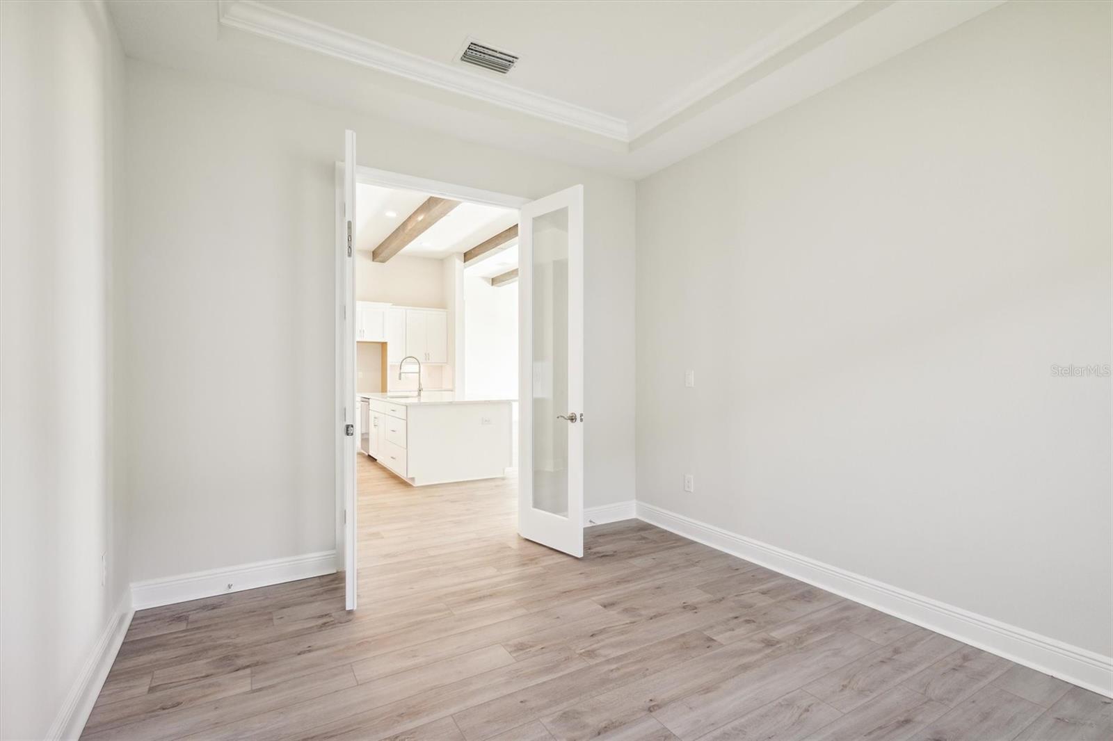 10422 Longmeadow Ave Property Photo 22