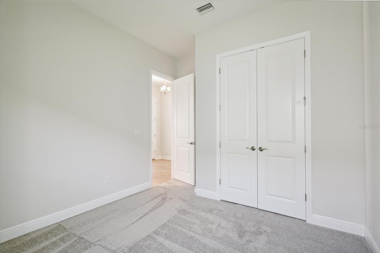 10422 Longmeadow Ave Property Photo 25