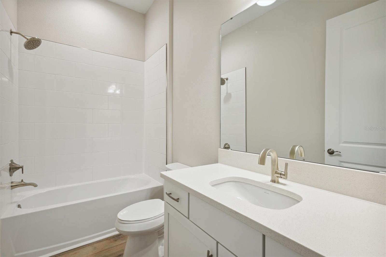 10422 Longmeadow Ave Property Photo 28