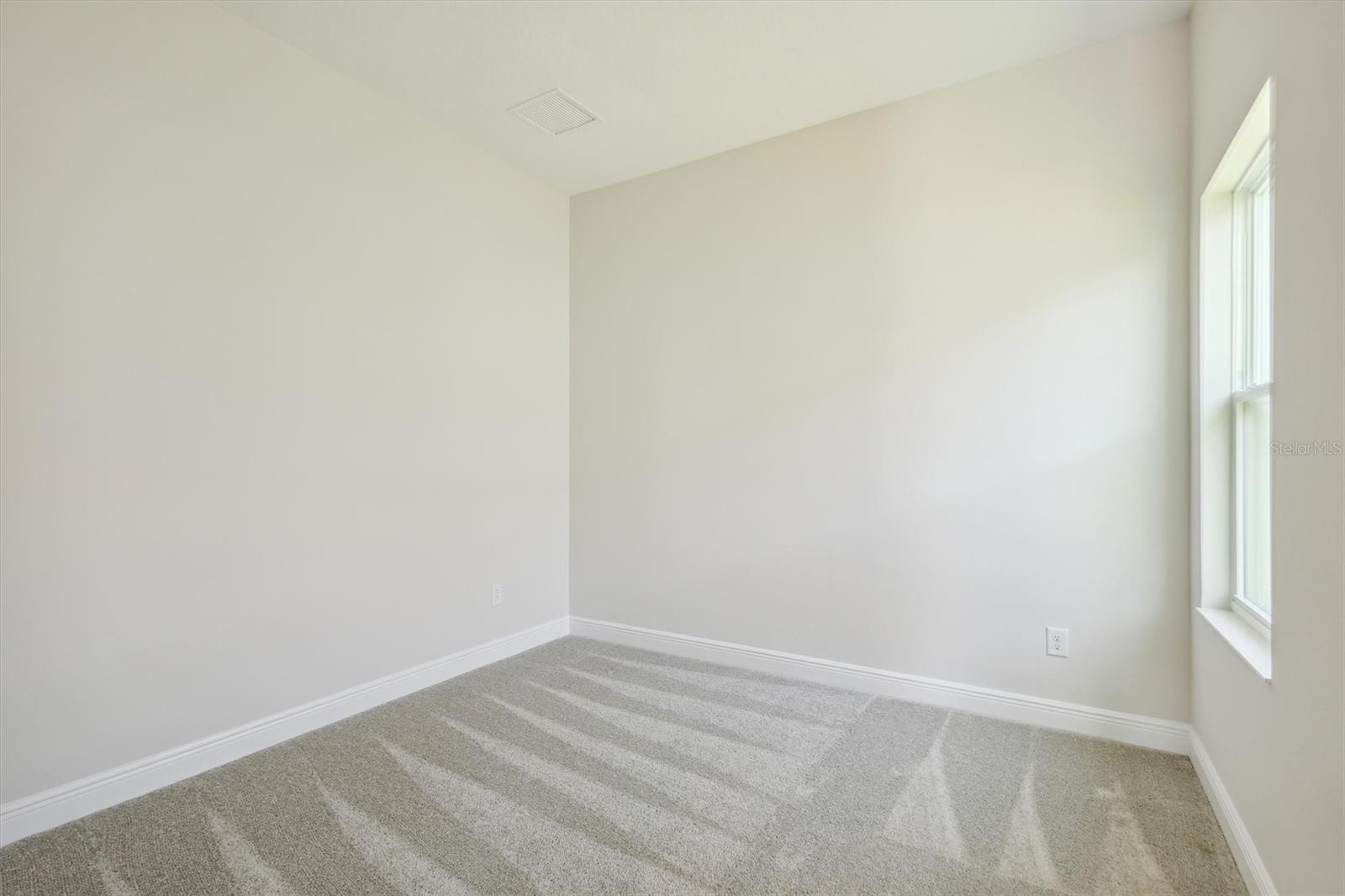 10422 Longmeadow Ave Property Photo 29