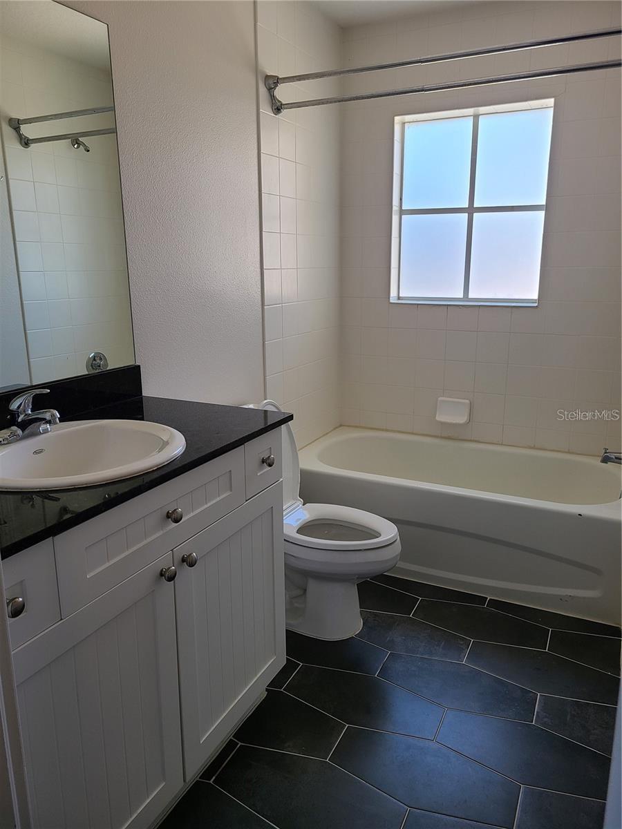 277 Valencia Cir Property Photo 7