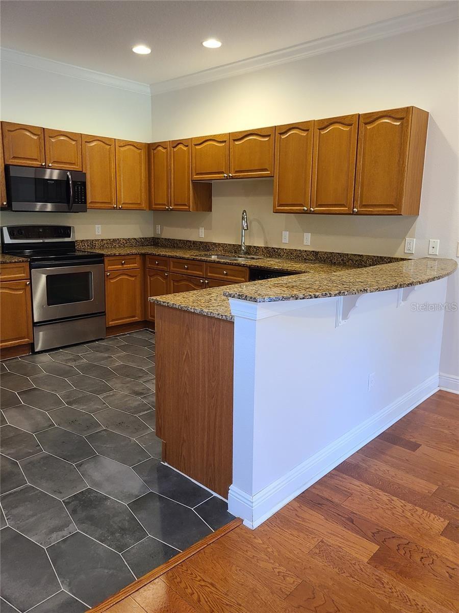 277 Valencia Cir Property Photo 16