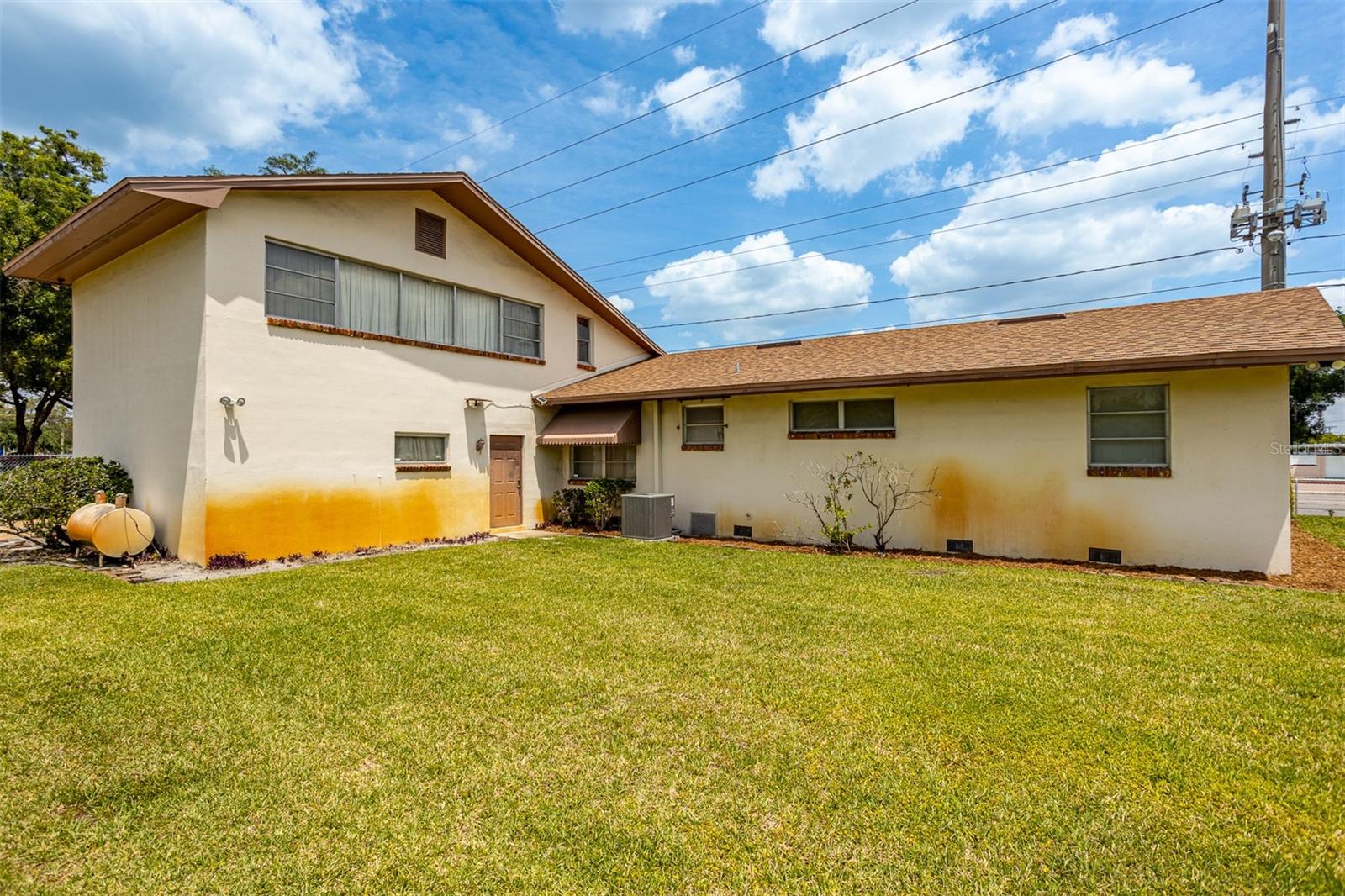 4904 N Habana Ave Property Photo 11