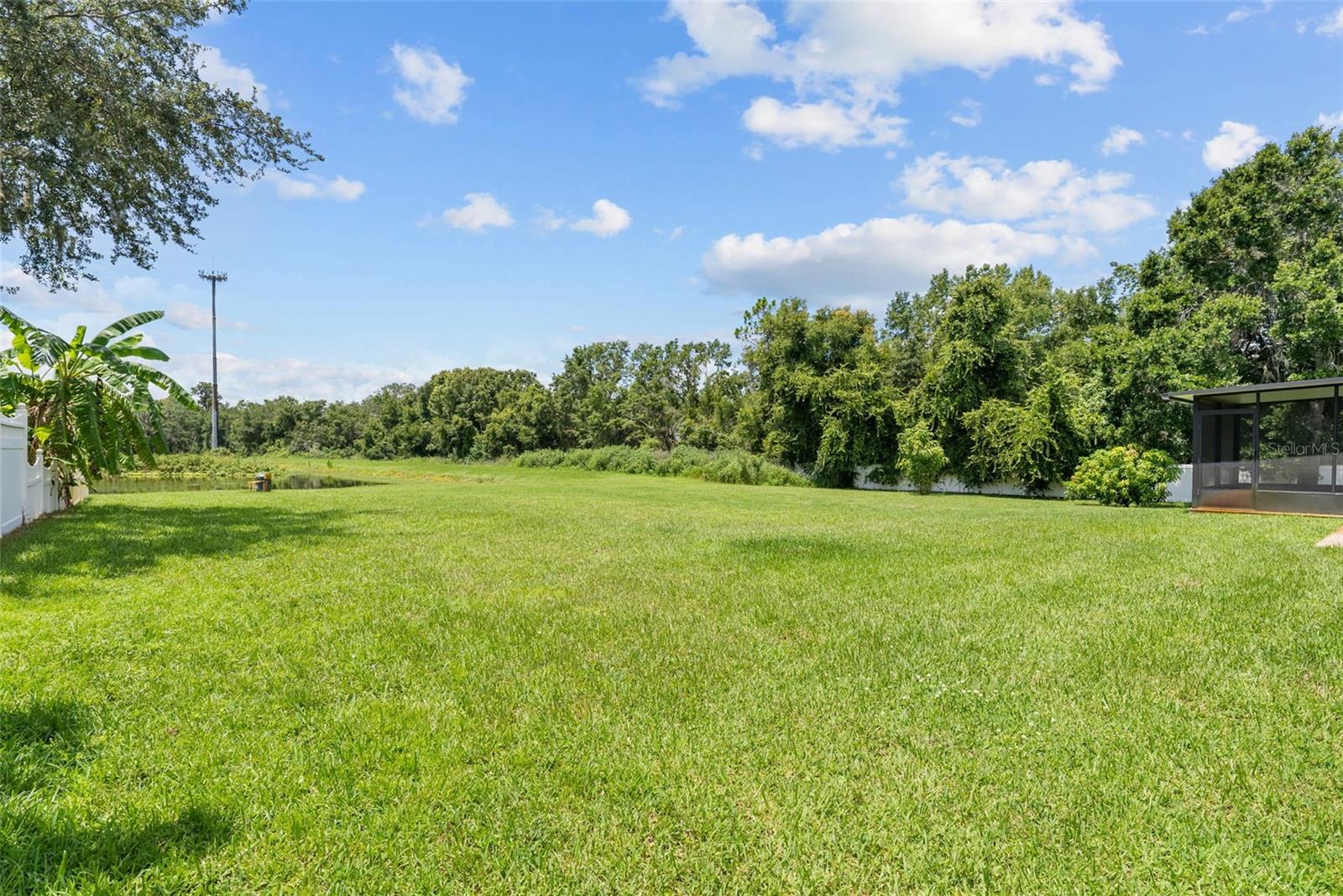 212 Excalibur Ct Property Photo 49