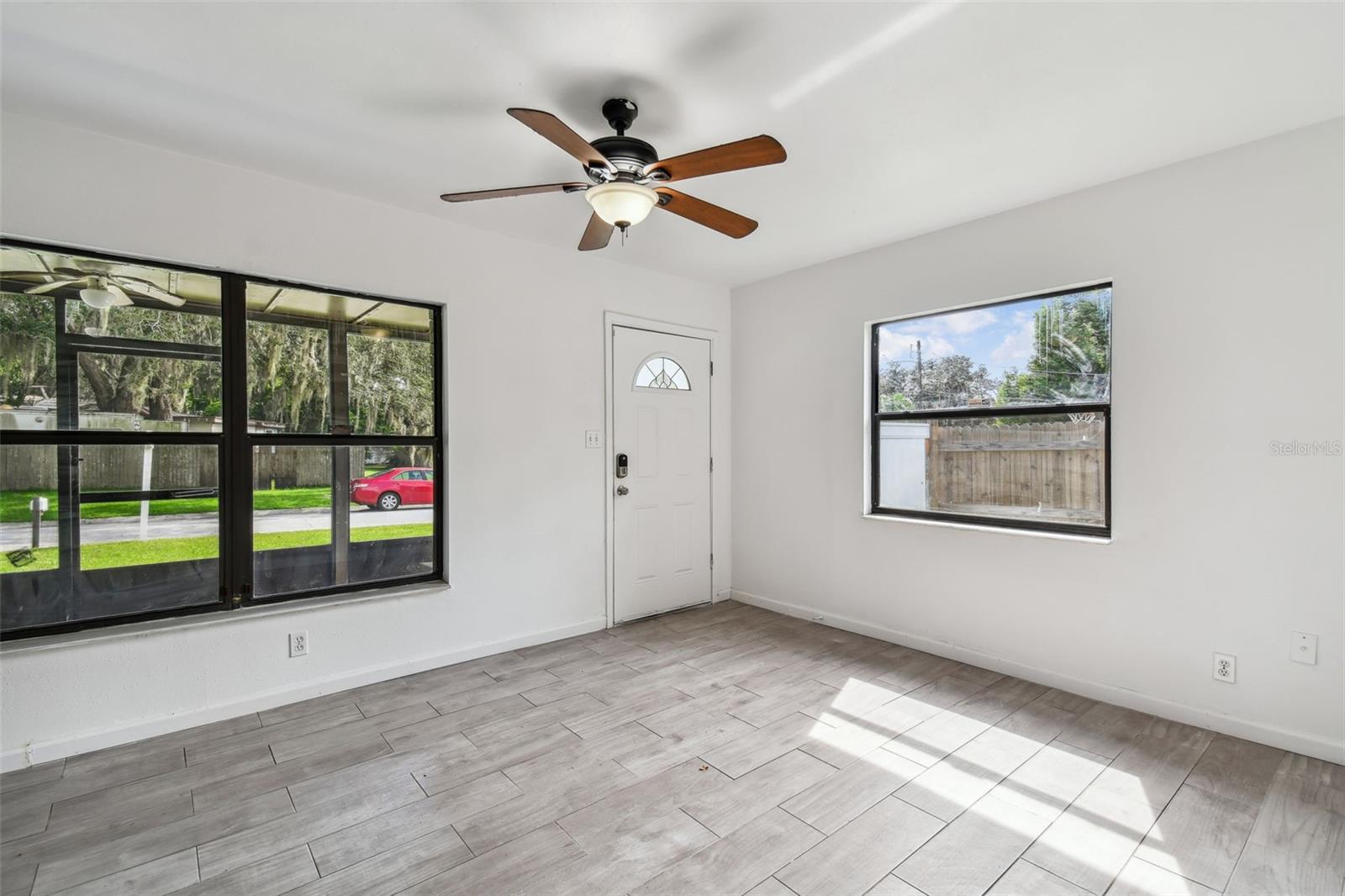 7024 Filbert Ln Property Photo 8