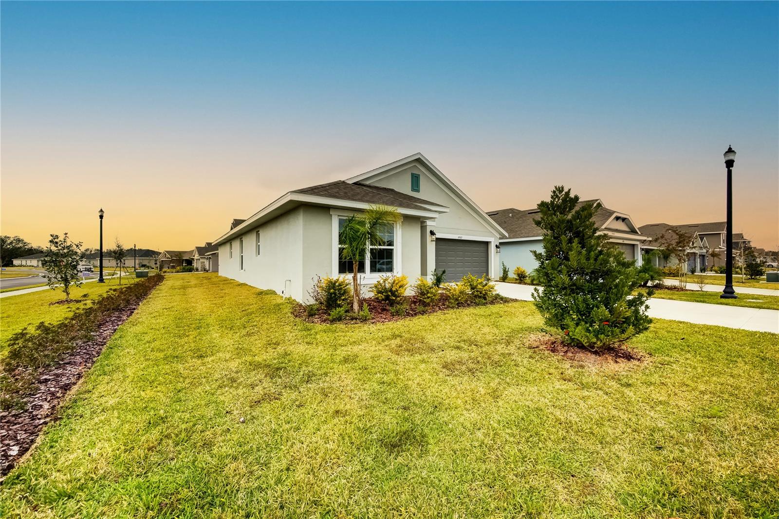 6907 162nd Pl E Property Photo 2