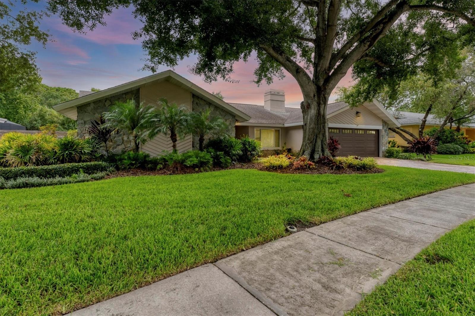 4302 Deepwater Ln Property Photo 1
