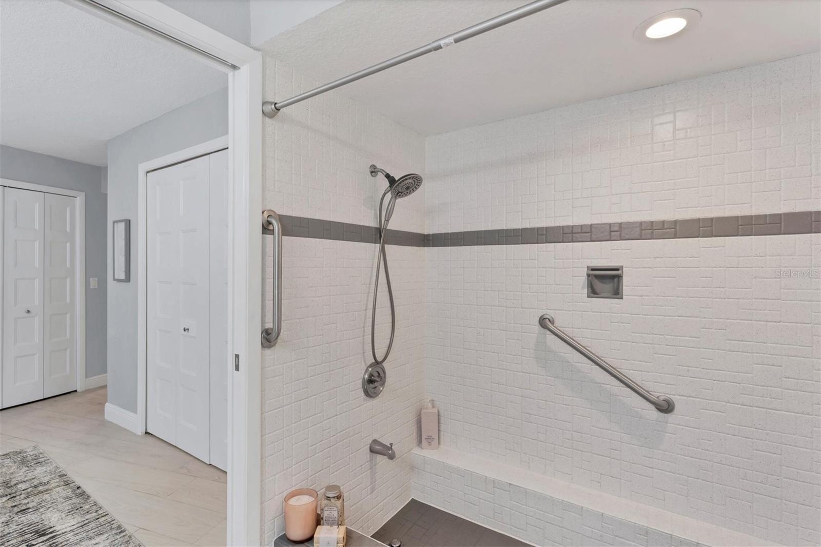 4302 Deepwater Ln Property Photo 45