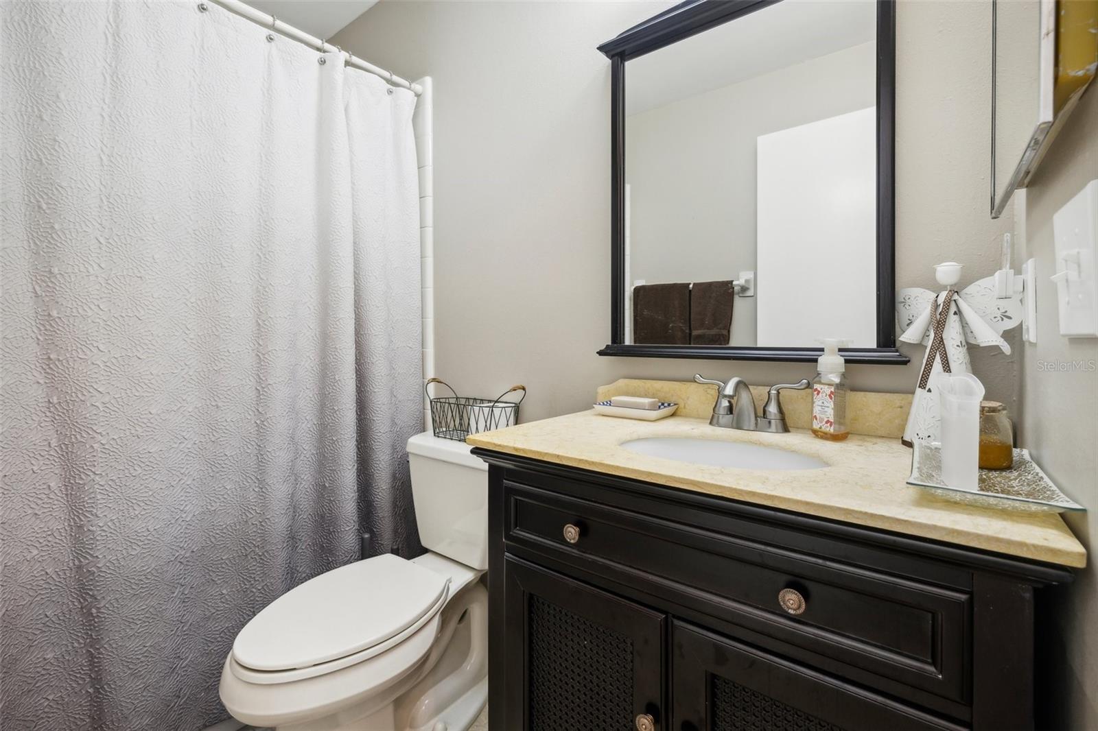 329 Grayston Pl #112 Property Photo 17