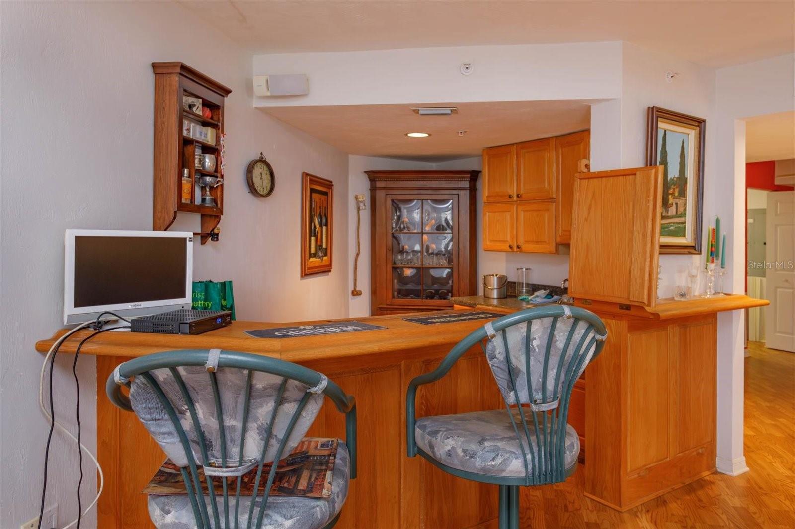 1 John Anderson Dr #604 Property Photo 9