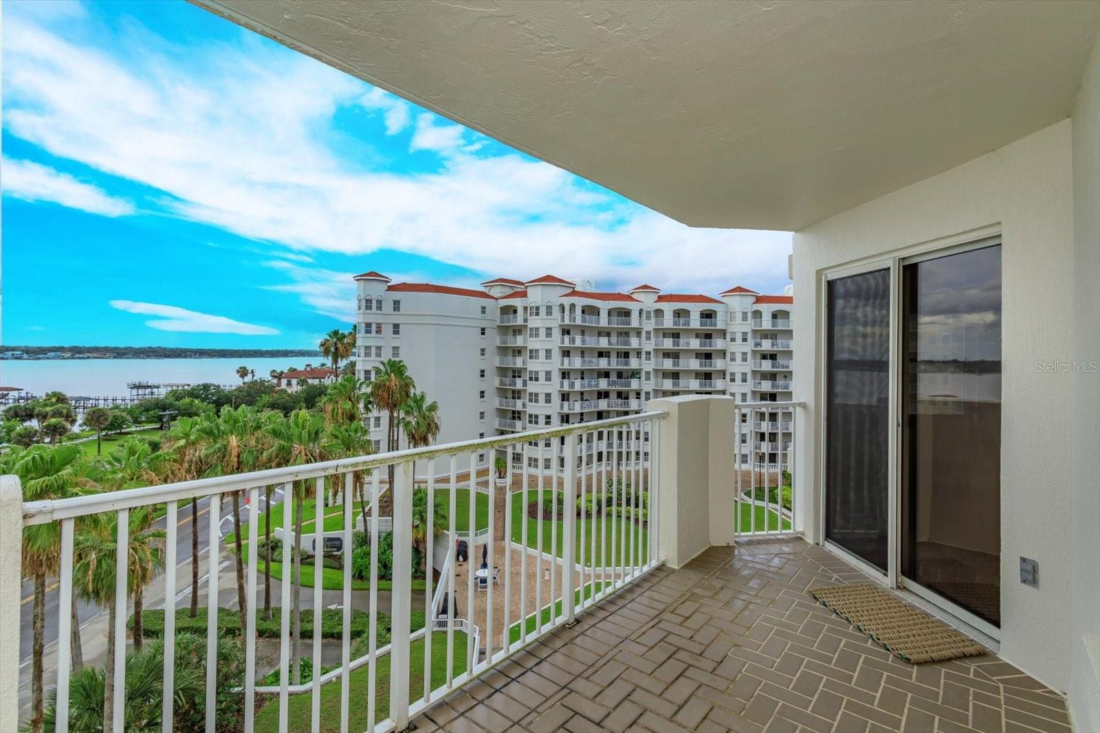 1 John Anderson Dr #604 Property Photo 28