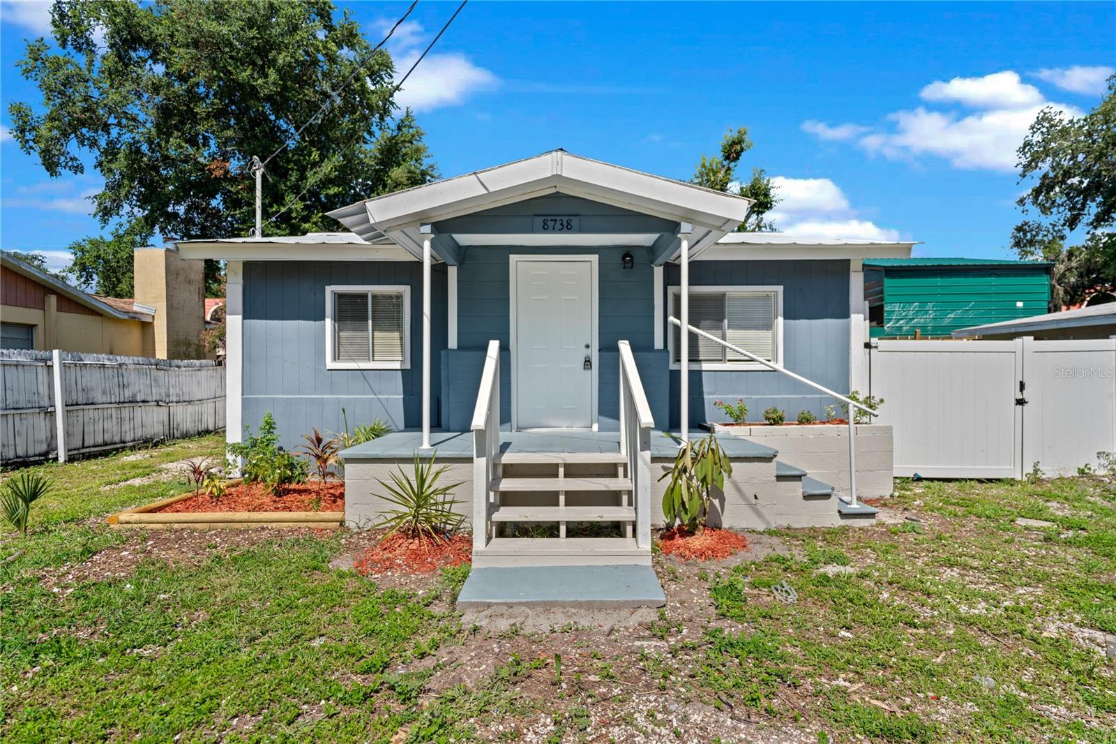 8738 N Tangerine Pl Property Photo 1
