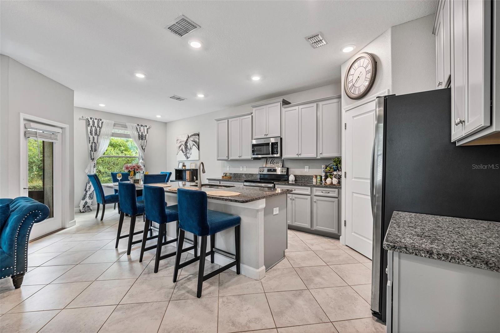 10066 Corso Milano Dr Property Photo 4