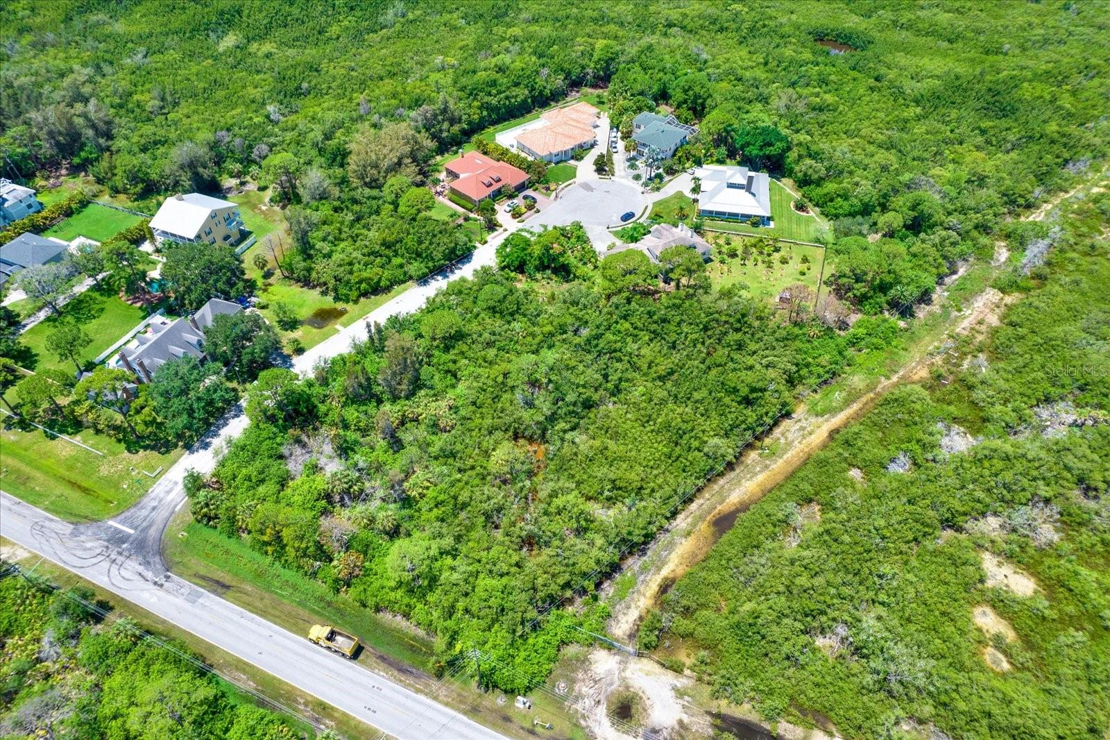 Osceola Ct Ne Property Photo 4