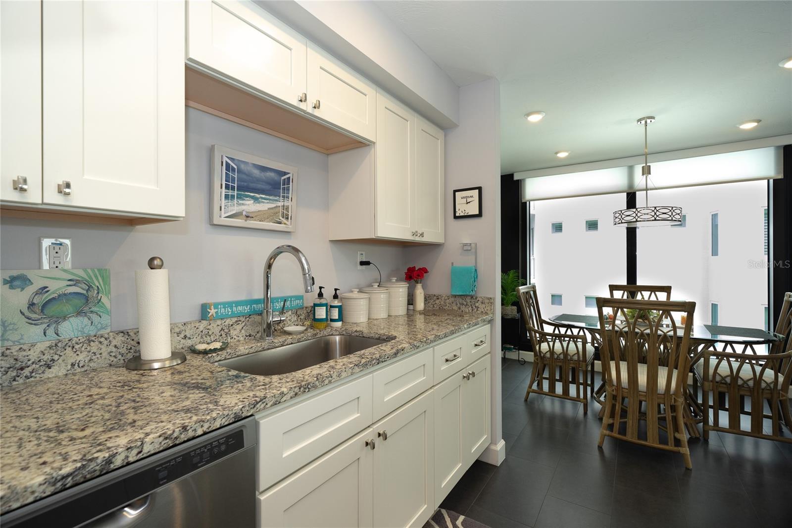 707 S Gulfstream Ave #602 Property Photo 6
