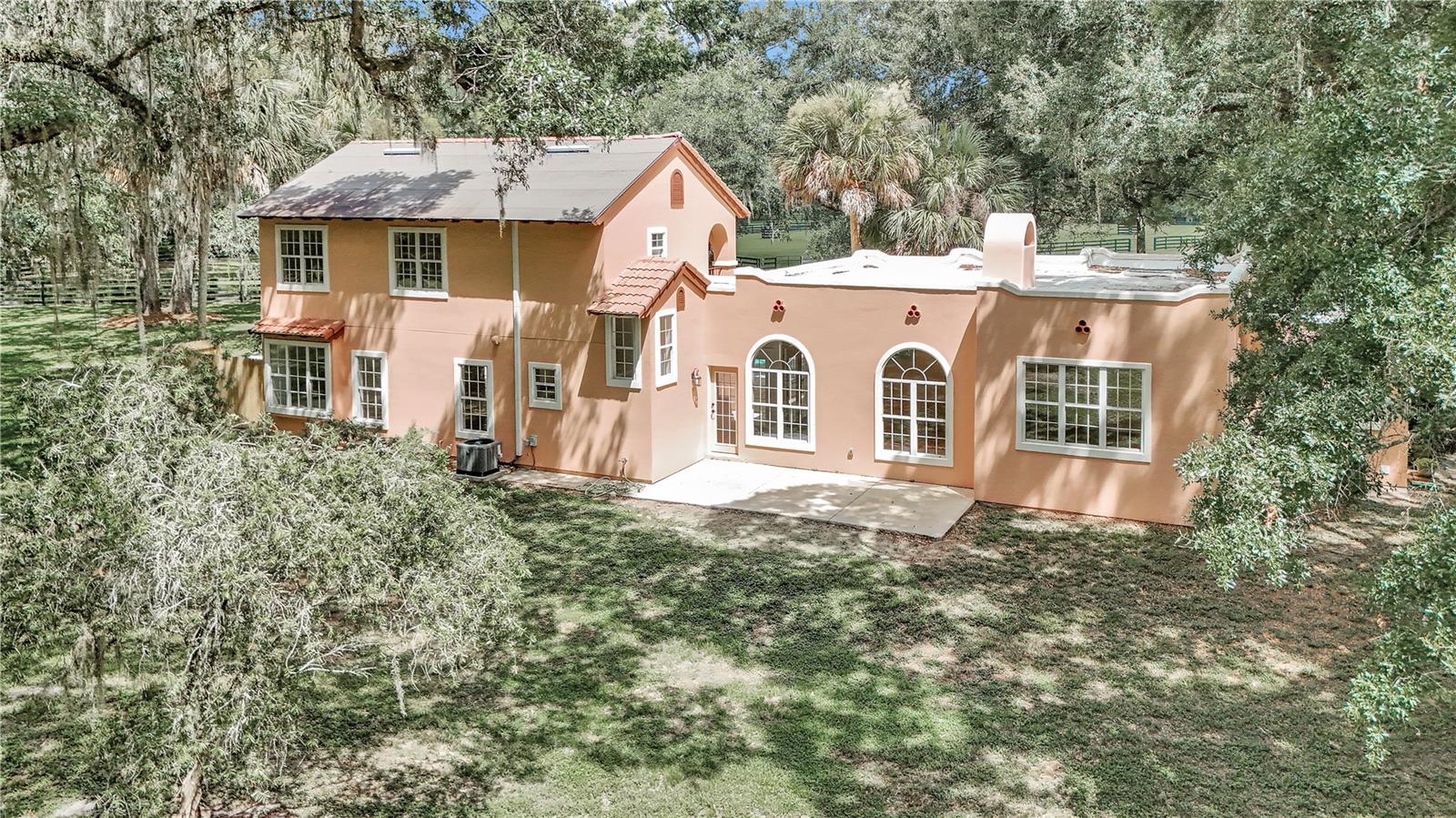 8901 Nw 136th Avenue Rd Property Photo 6
