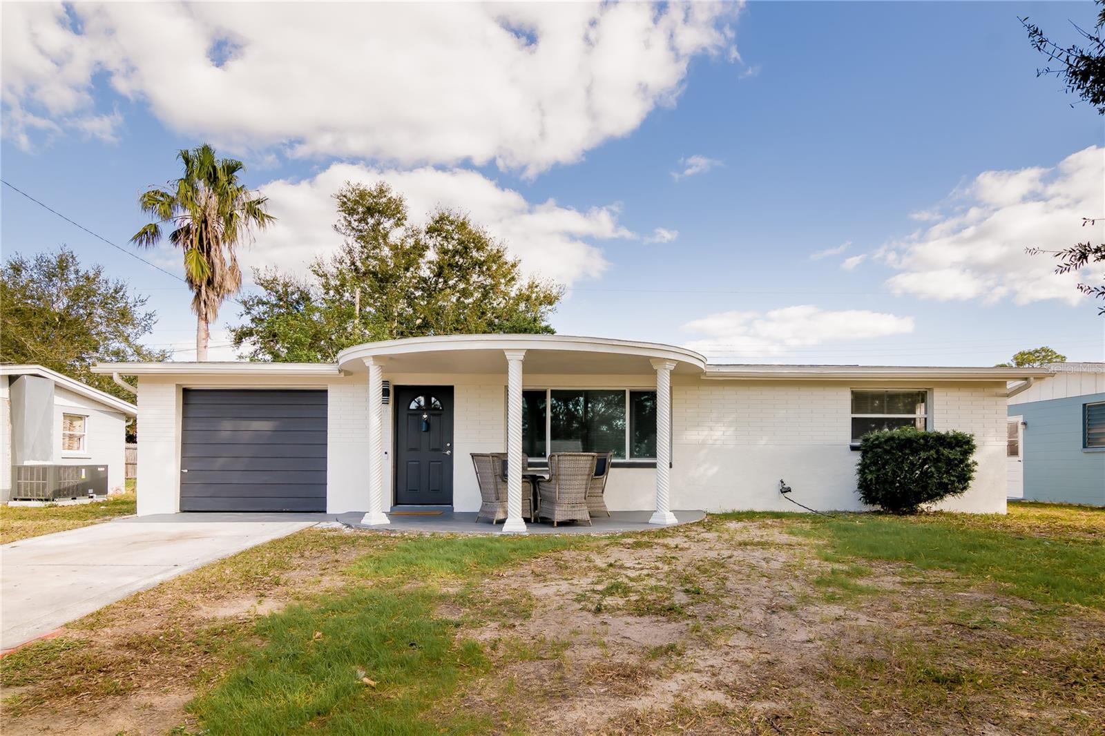 2120 Hess Dr Property Photo