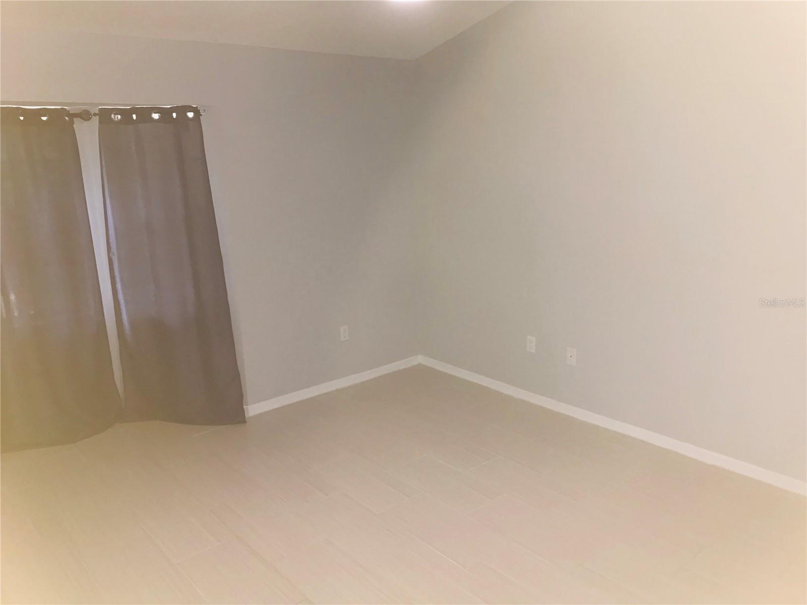 10425 La Mirage Ct #202 Property Photo 12