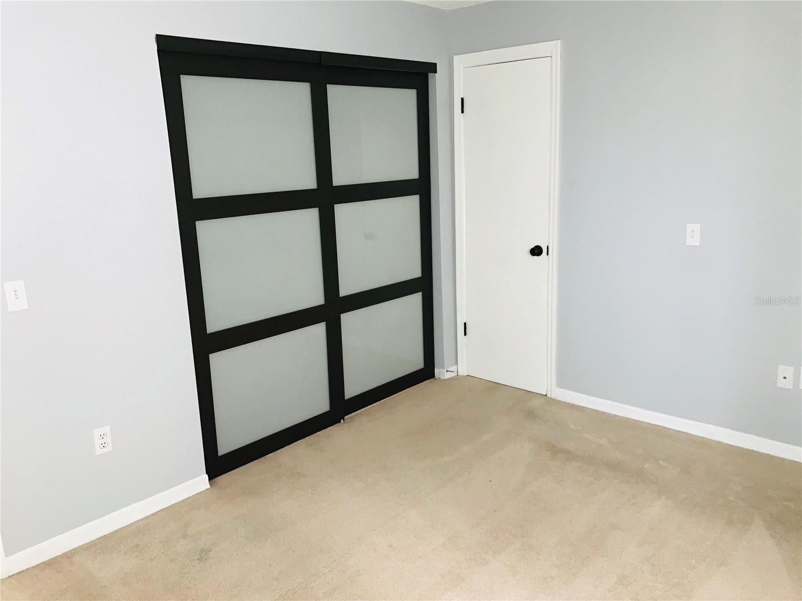10425 La Mirage Ct #202 Property Photo 19