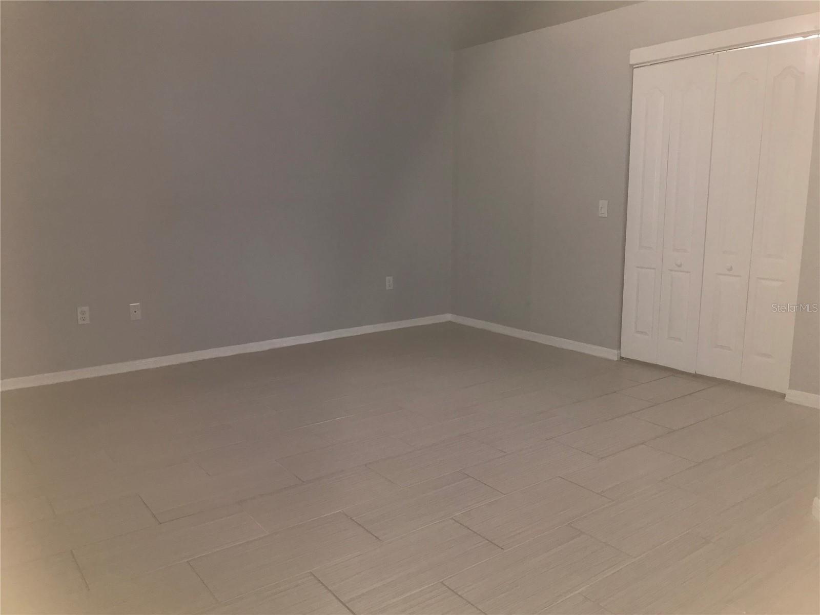 10425 La Mirage Ct #202 Property Photo 21