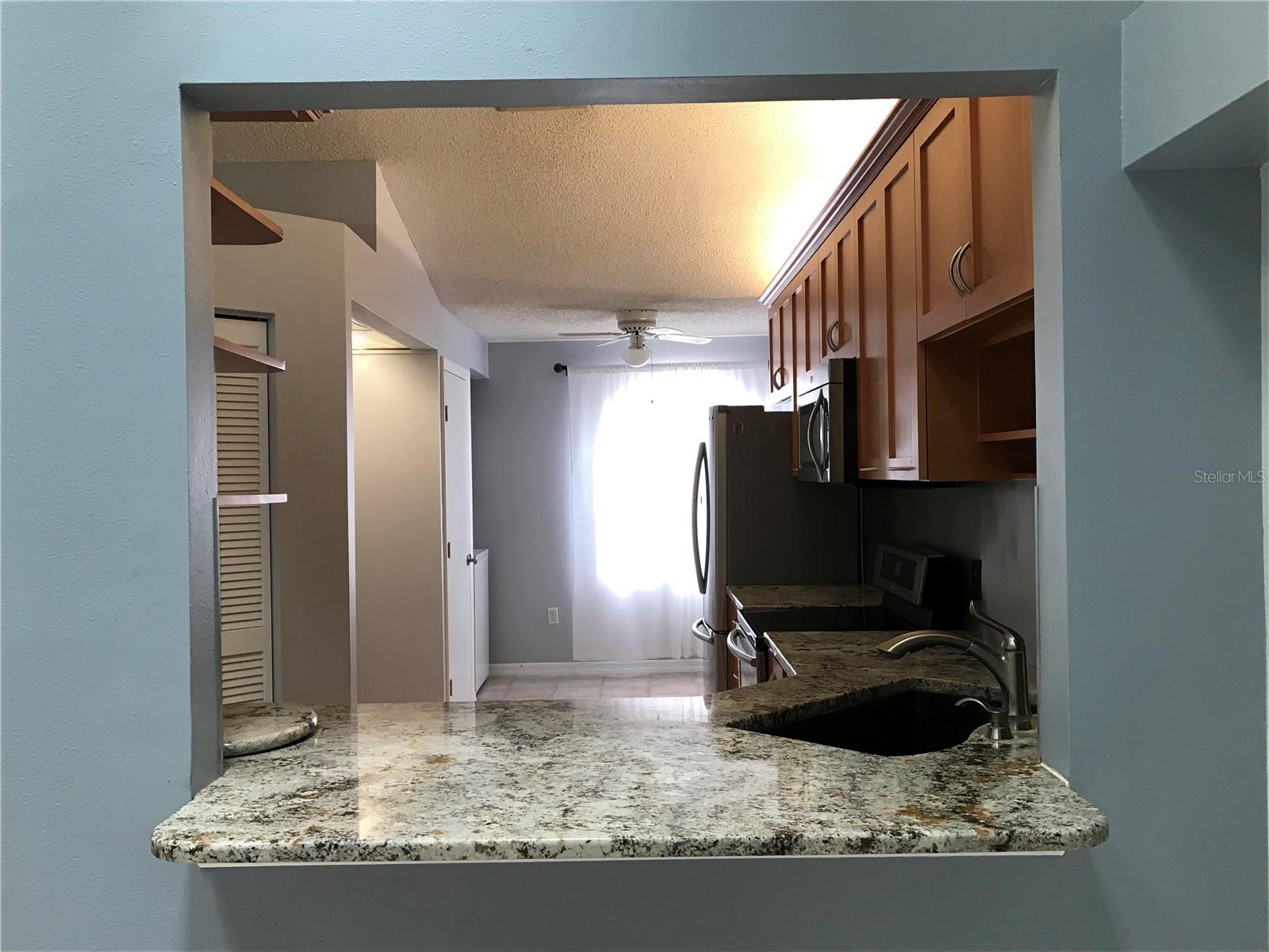 10425 La Mirage Ct #202 Property Photo 26
