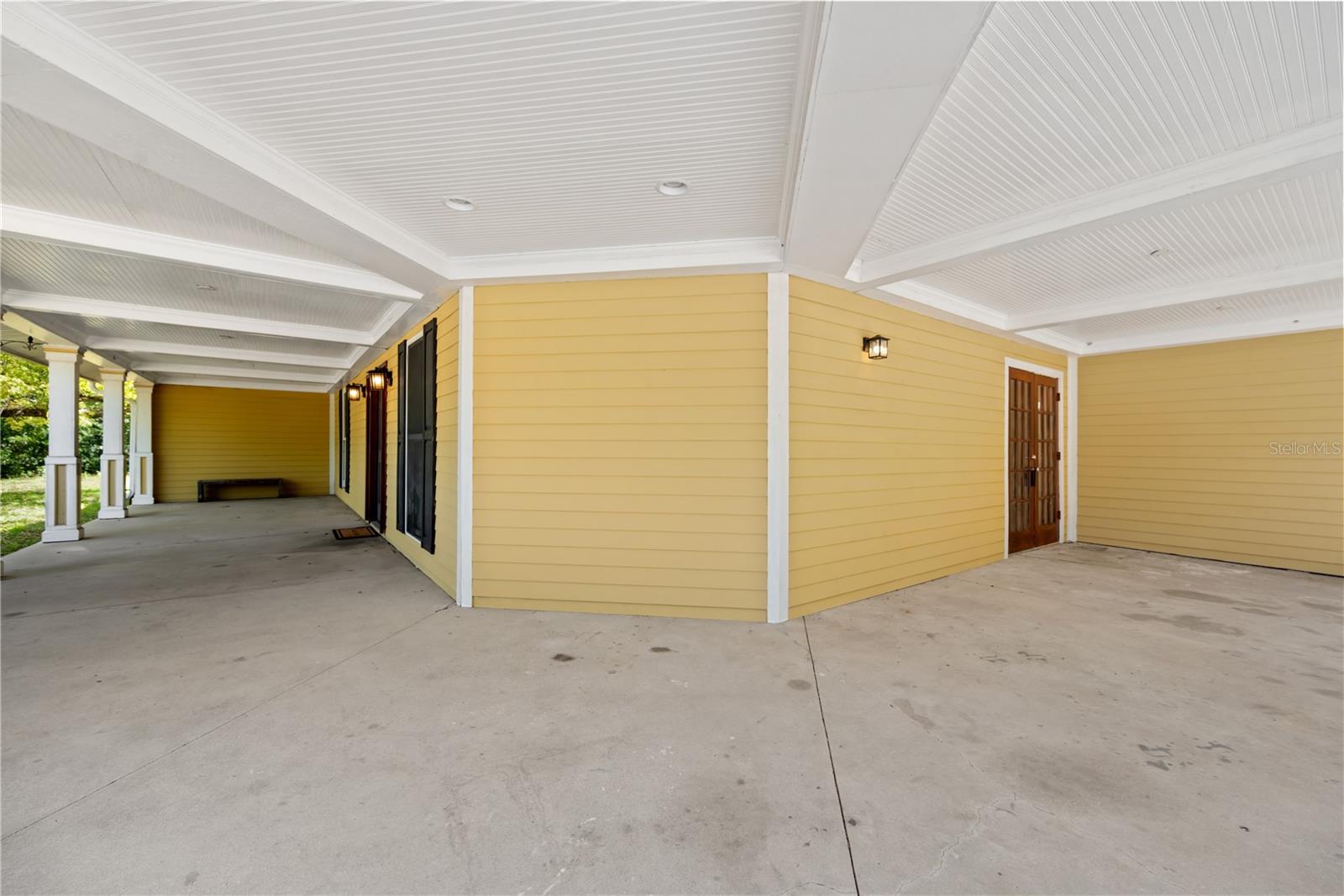 1109 Belcher Rd Property Photo 12