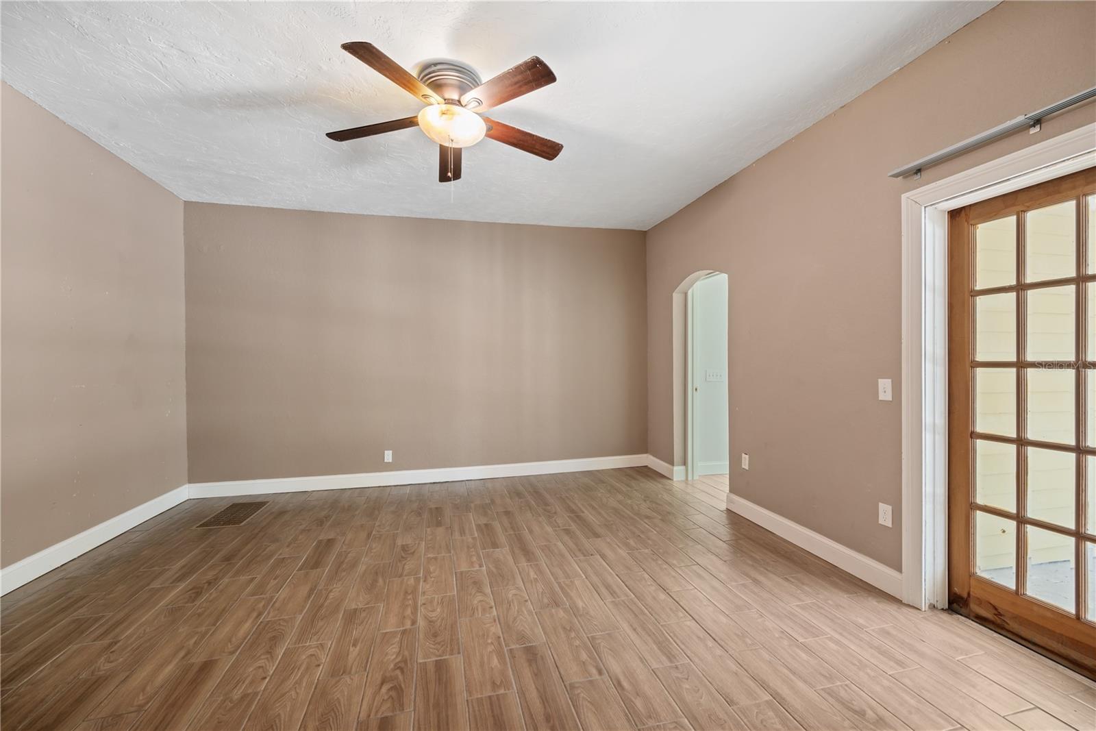 1109 Belcher Rd Property Photo 17