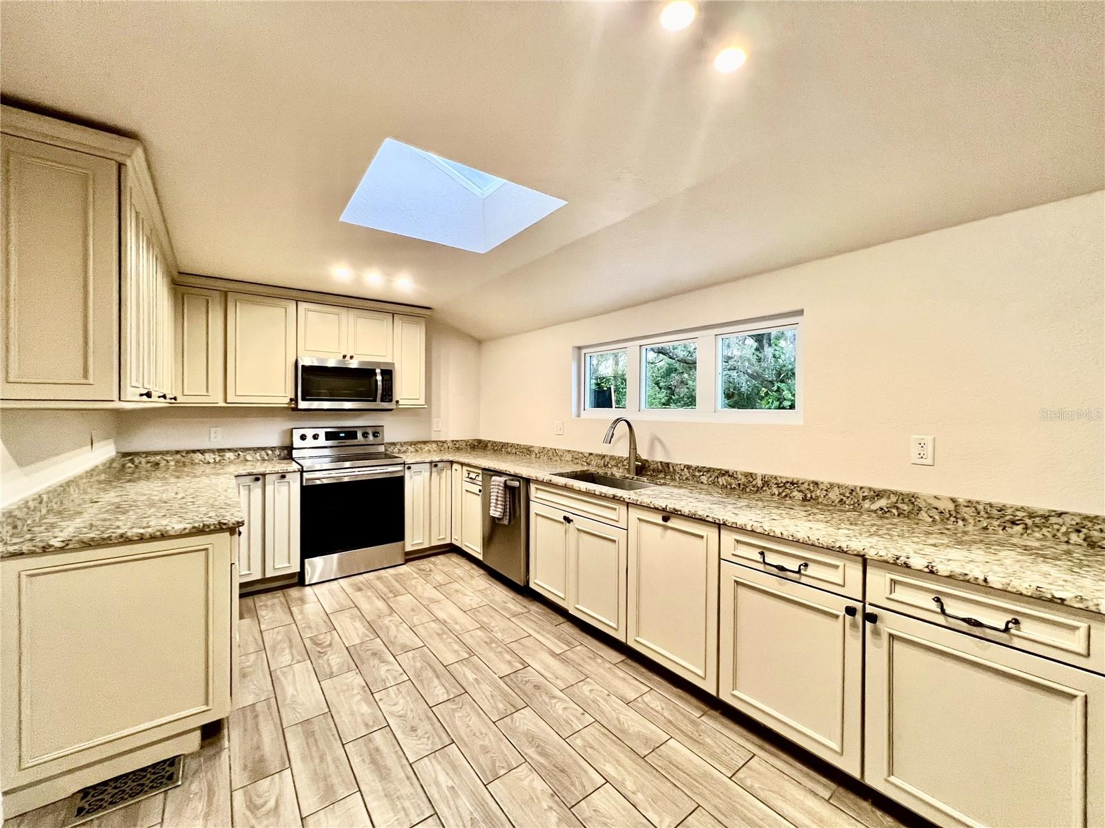 1109 Belcher Rd Property Photo 31