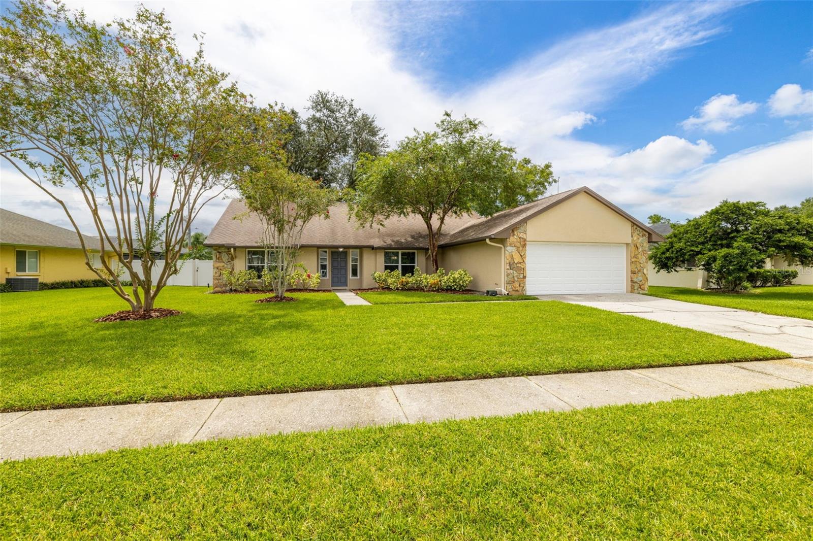 15019 Southfork Dr Property Photo 1