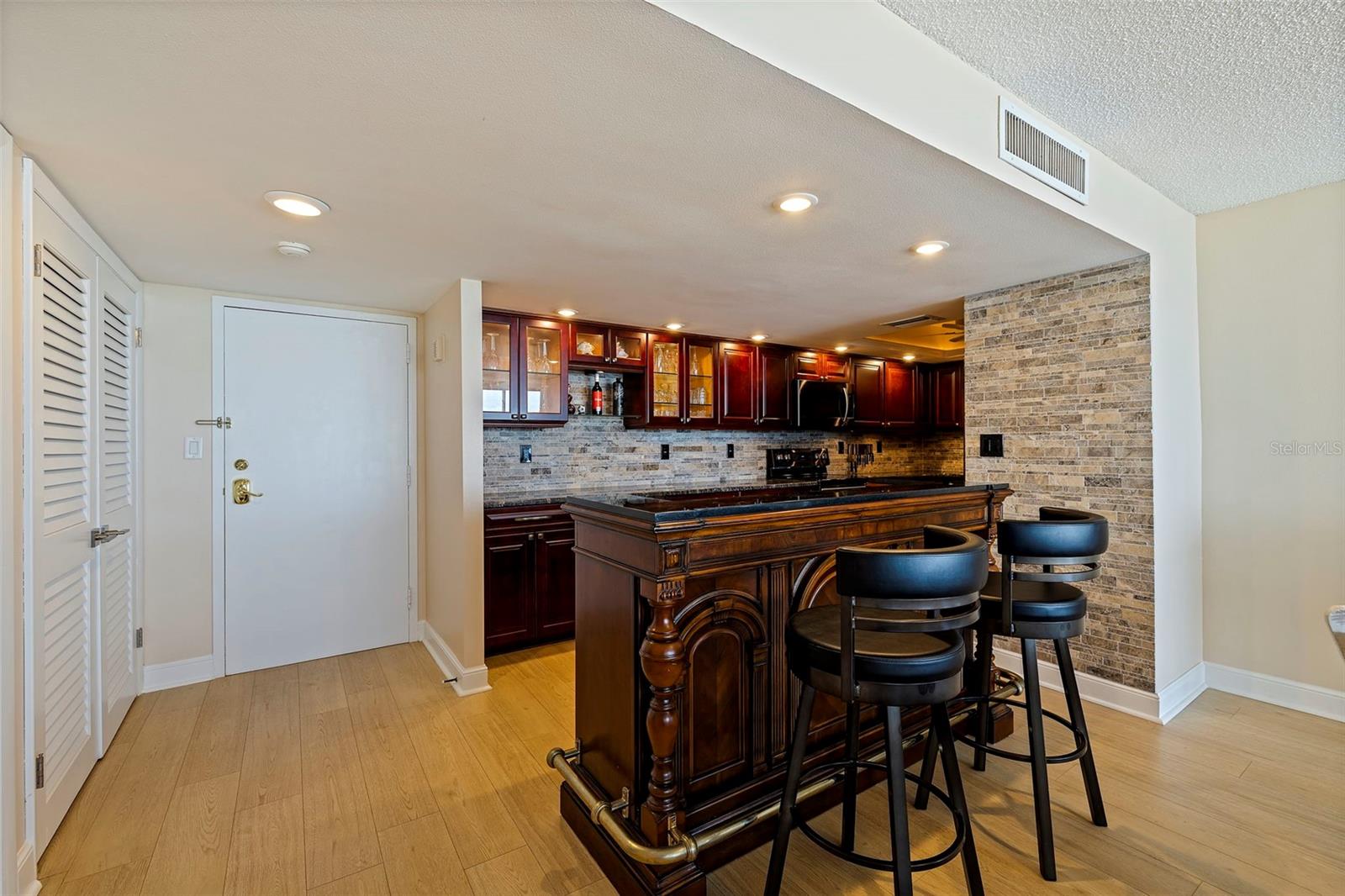 7650 Bayshore Dr #1005 Property Photo 19