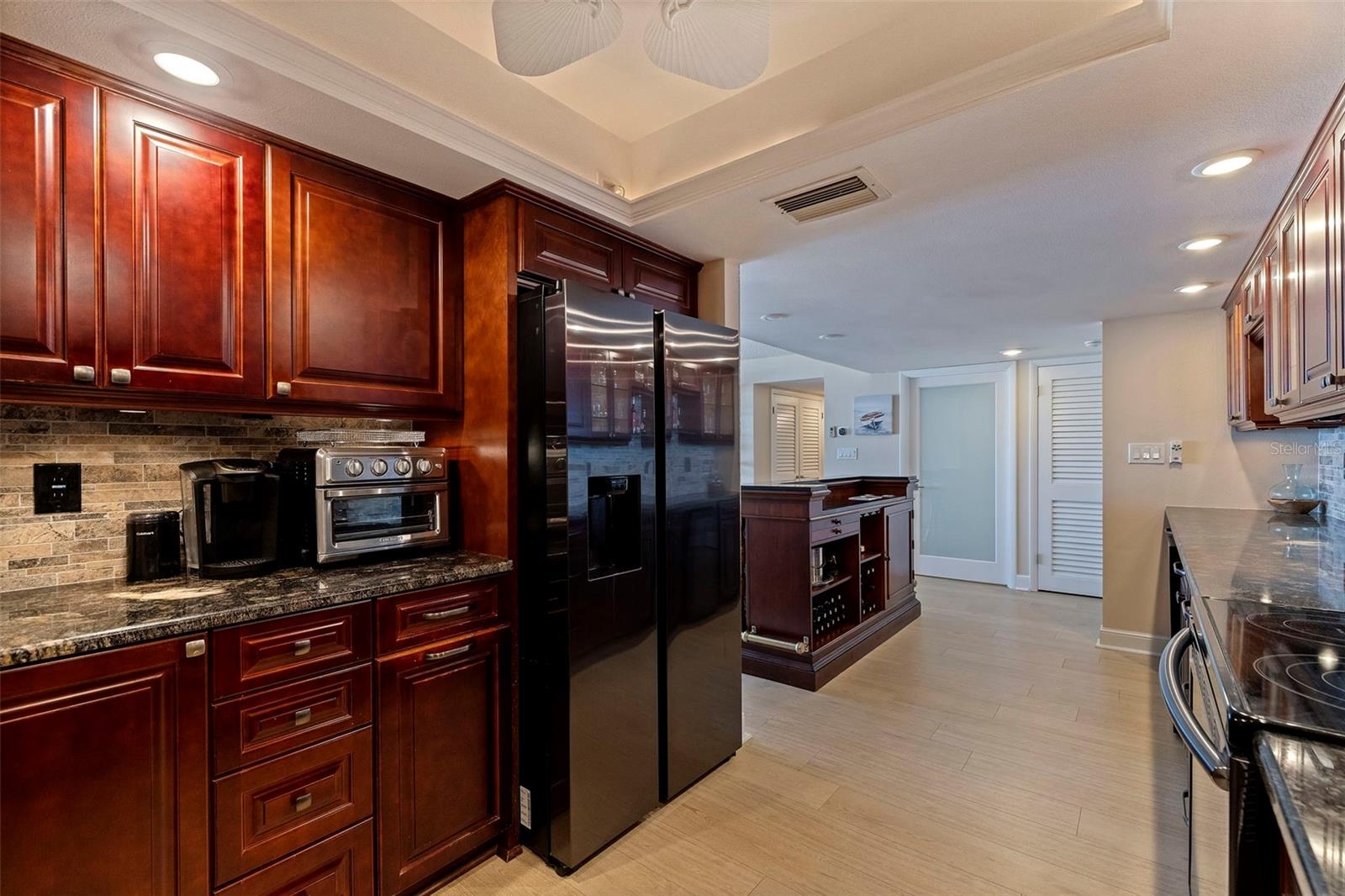 7650 Bayshore Dr #1005 Property Photo 22