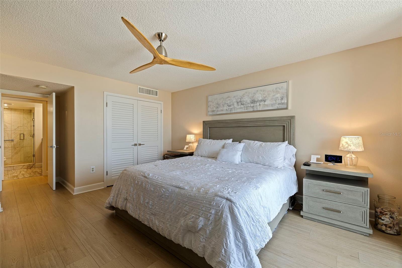 7650 Bayshore Dr #1005 Property Photo 27