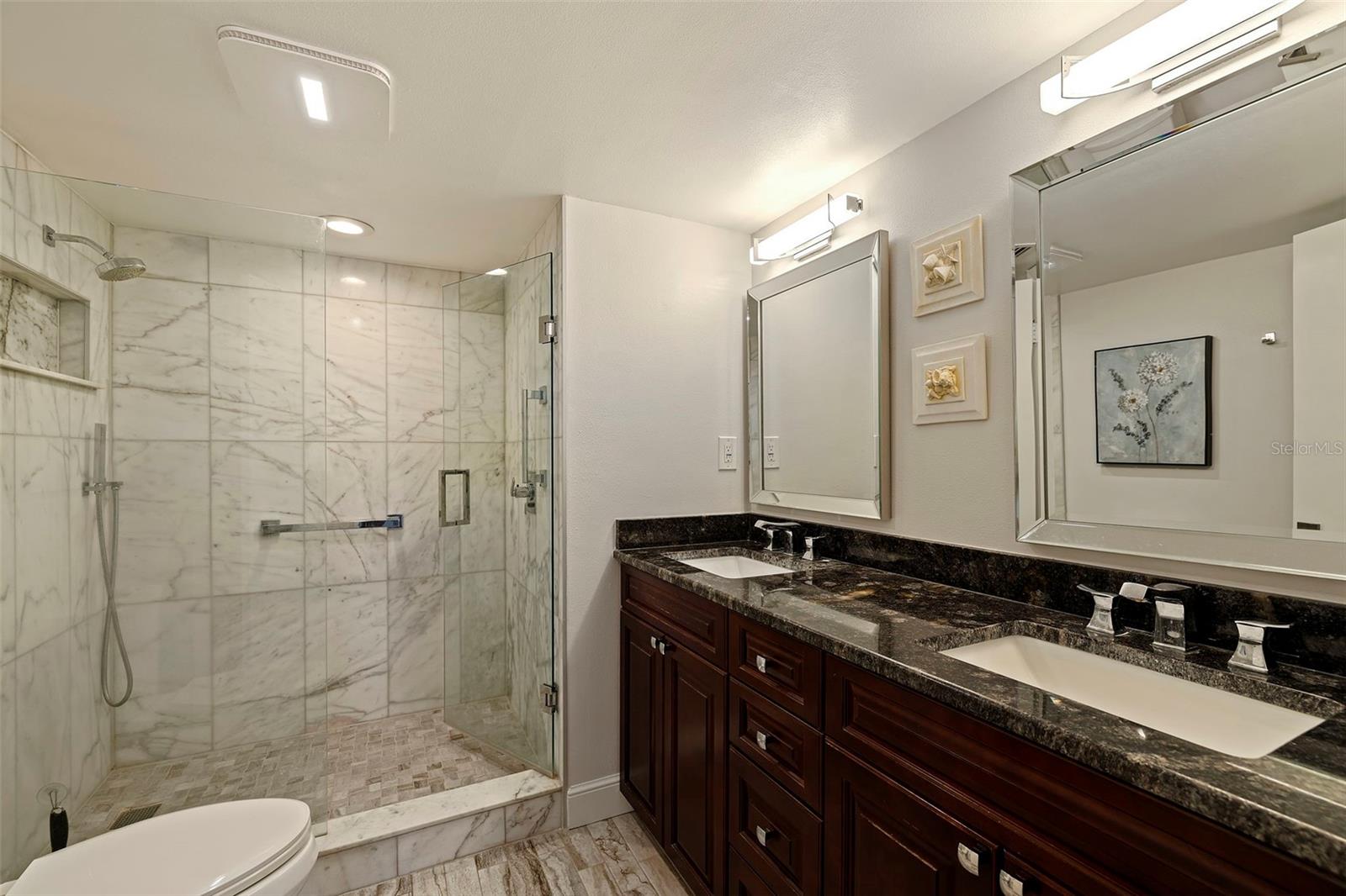 7650 Bayshore Dr #1005 Property Photo 28