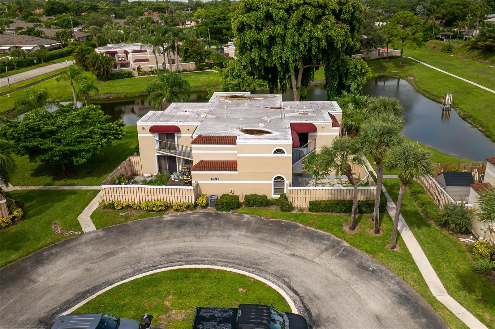 4075 Village Dr #b Property Photo